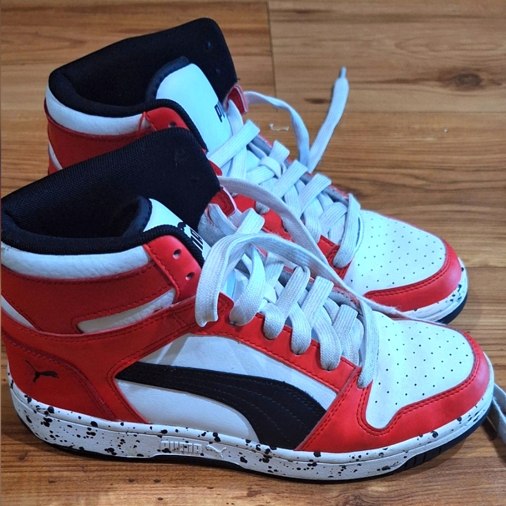 Puma Sneakers